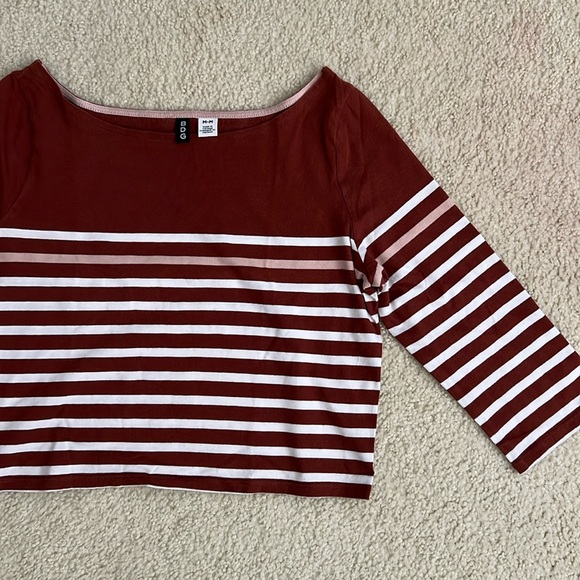 3/4 sleeve top - Picture 1 of 3